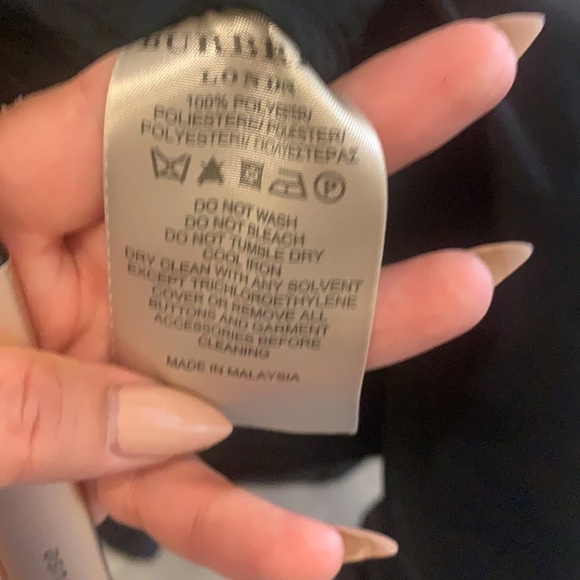 Belted Burberry trench size 4 - Picture 13 of 17